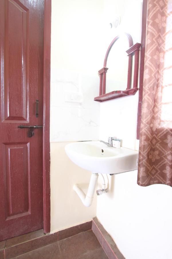 Naadi Family Homestay Танджавур Екстериор снимка
